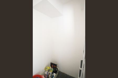 Apartamento à venda com 77m², 3 quartos e sem vaga Apartamento à venda com 77m², 3 quartos e sem vagaQuarto de Serviço