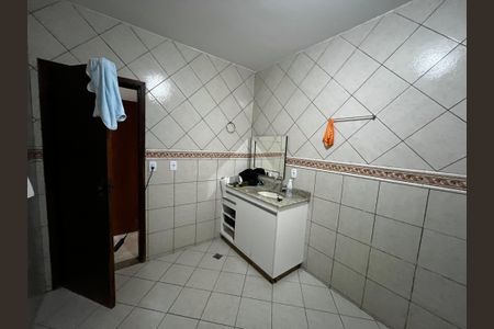 Casa para alugar com 250m², 3 quartos e sem vagaSuíte Banheiro