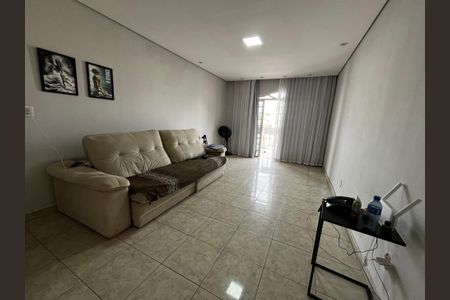 Casa para alugar com 250m², 3 quartos e sem vagaSala