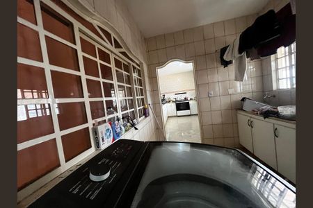 Casa para alugar com 250m², 3 quartos e sem vagaÁrea de Serviço