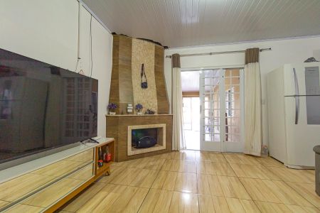 Casa para alugar com 200m², 6 quartos e 2 vagasSala