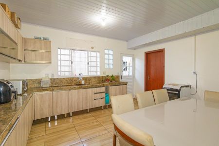 Casa para alugar com 200m², 6 quartos e 2 vagasCozinha