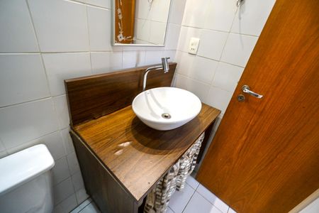 Apartamento à venda com 76m², 3 quartos e 2 vagasBanheiro da suíte 3