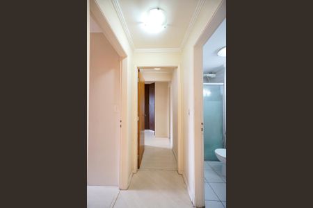 Apartamento à venda com 76m², 3 quartos e 2 vagasCorredor