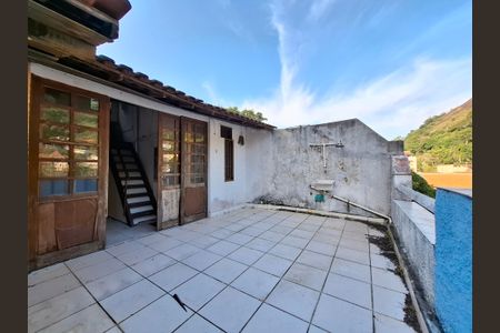 Casa à venda com 194m², 6 quartos e sem vagaVaranda 