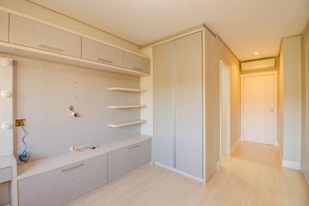 Casa de condomínio à venda com 234m², 3 quartos e 2 vagasSuíte 3