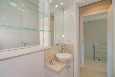 Casa de condomínio à venda com 234m², 3 quartos e 2 vagasBanheiro da Suíte 2