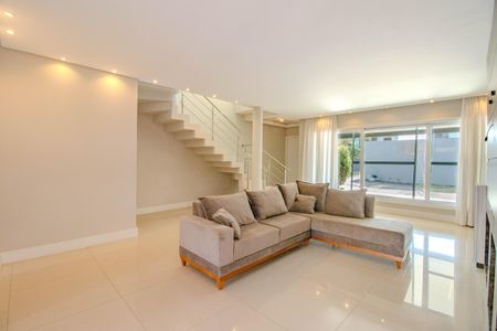 Sala de casa de condomínio à venda com 3 quartos, 234m² em Sarandi, Porto Alegre