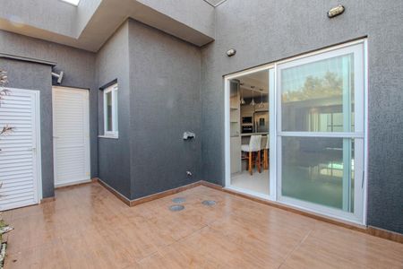 Casa de condomínio à venda com 234m², 3 quartos e 2 vagasÁrea comum