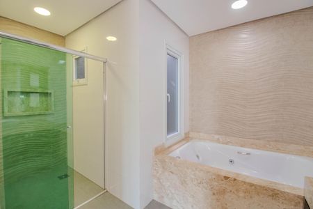 Casa de condomínio à venda com 234m², 3 quartos e 2 vagasBanheiro da Suíte 1