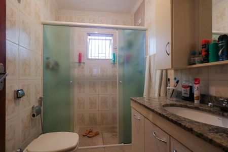 Casa à venda com 202m², 2 quartos e 2 vagas Casa à venda com 202m², 2 quartos e 2 vagasBanheiro