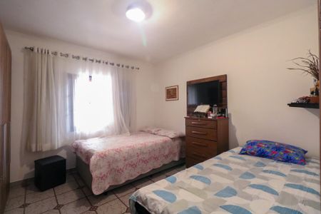 Casa à venda com 202m², 2 quartos e 2 vagas Casa à venda com 202m², 2 quartos e 2 vagasQuarto 1