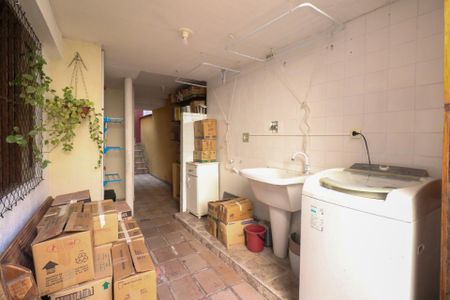 Casa à venda com 202m², 2 quartos e 2 vagas Casa à venda com 202m², 2 quartos e 2 vagasÁrea de Serviço