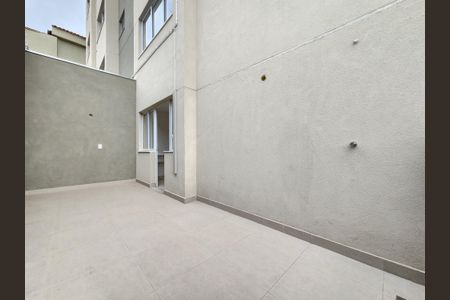 Apartamento à venda com 77m², 2 quartos e 1 vagaÁrea privativa