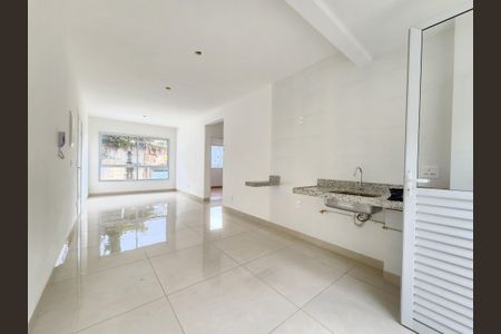 Apartamento à venda com 77m², 2 quartos e 1 vagaCozinha
