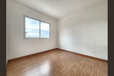 Apartamento à venda com 77m², 2 quartos e 1 vagaSuíte