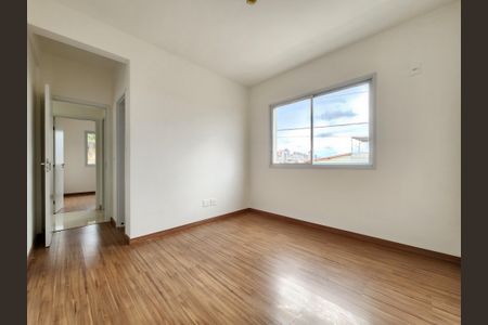 Apartamento à venda com 77m², 2 quartos e 1 vagaSuíte