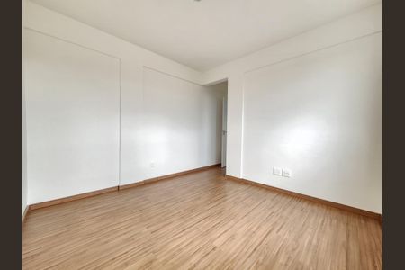 Apartamento à venda com 62m², 2 quartos e 1 vagaSuíte