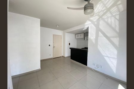 Apartamento para alugar com 49m², 2 quartos e 1 vaga Apartamento para alugar com 49m², 2 quartos e 1 vagaSala