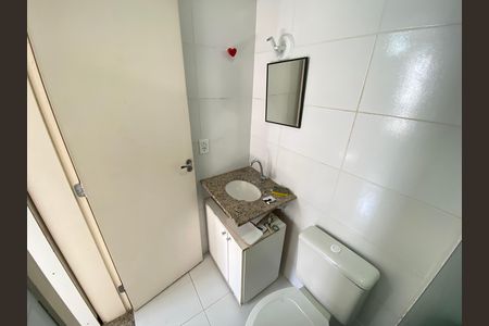 Apartamento para alugar com 49m², 2 quartos e 1 vaga Apartamento para alugar com 49m², 2 quartos e 1 vagaBanheiro da Suíte 2