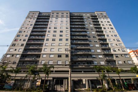 Apartamento à venda com 56m², 2 quartos e 1 vaga Apartamento à venda com 56m², 2 quartos e 1 vagaFachada