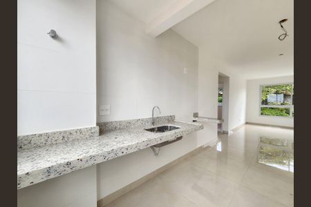 Apartamento à venda com 64m², 2 quartos e 1 vaga Apartamento à venda com 64m², 2 quartos e 1 vagaCozinha
