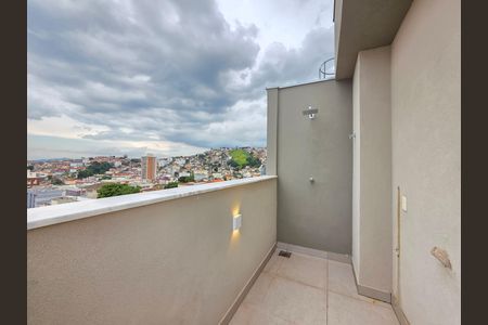 Apartamento à venda com 128m², 2 quartos e 1 vaga Apartamento à venda com 128m², 2 quartos e 1 vagaDucha