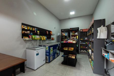 Apartamento para alugar com 60m², 2 quartos e 1 vaga Apartamento para alugar com 60m², 2 quartos e 1 vagaÁrea comum - Mini Mercado