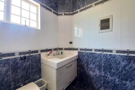 Casa à venda com 330m², 6 quartos e 2 vagasBanheiro da Suíte