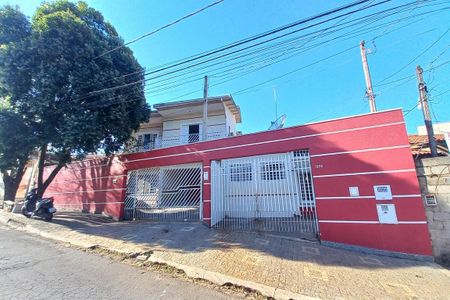 Casa à venda com 330m², 6 quartos e 2 vagasFachada do Prédio