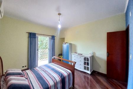 Casa à venda com 330m², 6 quartos e 2 vagasQuarto 3 - Suíte