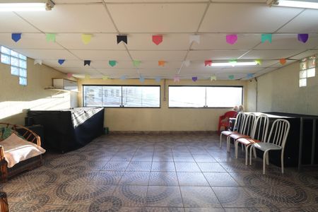 Casa à venda com 177m², 3 quartos e 4 vagasVaranda gourmet