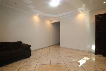 Casa à venda com 177m², 3 quartos e 4 vagasSala