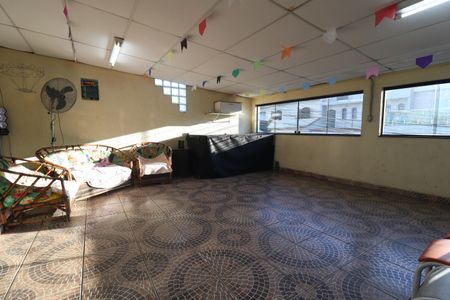 Casa à venda com 177m², 3 quartos e 4 vagasVaranda gourmet