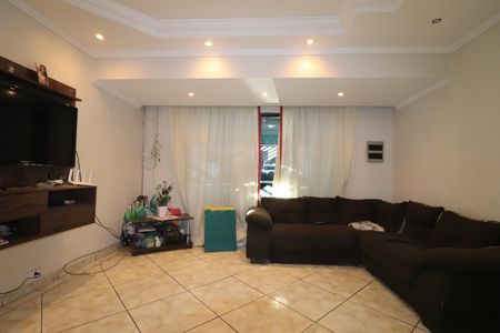 Casa à venda com 177m², 3 quartos e 4 vagasSala