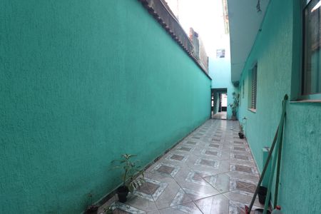 Casa à venda com 177m², 3 quartos e 4 vagasCorredor