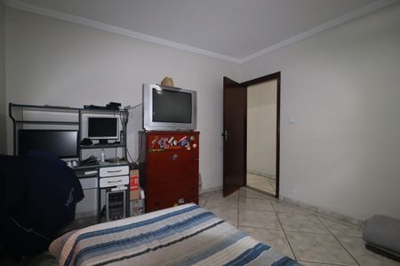 Casa à venda com 177m², 3 quartos e 4 vagasQuarto 2