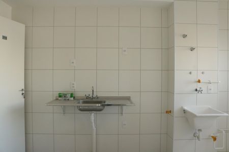 Apartamento para alugar com 39m², 2 quartos e sem vagaCozinha e Área de Serviço