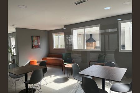 Apartamento para alugar com 39m², 2 quartos e sem vagaÁrea comum - Salão de festas