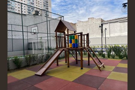 Apartamento para alugar com 39m², 2 quartos e sem vagaÁrea comum - Playground