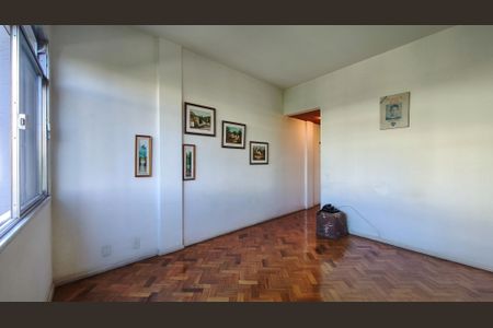 Apartamento à venda com 70m², 2 quartos e 1 vagaSala