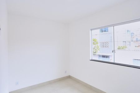 Casa para alugar com 200m², 3 quartos e 2 vagas Casa para alugar com 200m², 3 quartos e 2 vagasQuarto