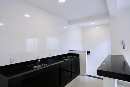 Casa para alugar com 200m², 3 quartos e 2 vagas Casa para alugar com 200m², 3 quartos e 2 vagasCozinha e Área de Serviço
