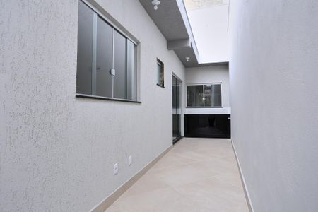 Casa para alugar com 200m², 3 quartos e 2 vagas Casa para alugar com 200m², 3 quartos e 2 vagasEntrada