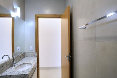 Casa para alugar com 200m², 3 quartos e 2 vagas Casa para alugar com 200m², 3 quartos e 2 vagasBanheiro