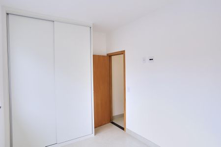 Casa para alugar com 200m², 3 quartos e 2 vagas Casa para alugar com 200m², 3 quartos e 2 vagasQuarto
