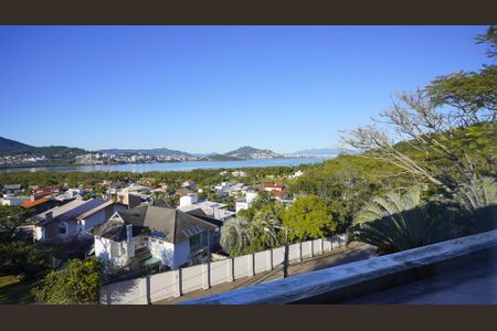 Casa de condomínio para alugar com 500m², 6 quartos e 3 vagasVista da Suíte 2