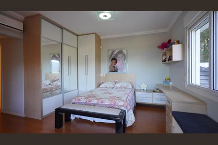 Casa de condomínio para alugar com 500m², 6 quartos e 3 vagasSuíte 3