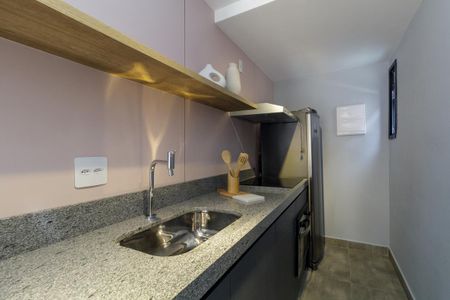 Studio à venda com 26m², 1 quarto e sem vagaÁrea comum - Salão de festas