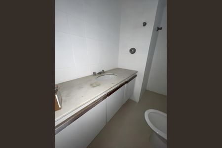 Apartamento para alugar com 450m², 6 quartos e 2 vagas Apartamento para alugar com 450m², 6 quartos e 2 vagasBanheiro